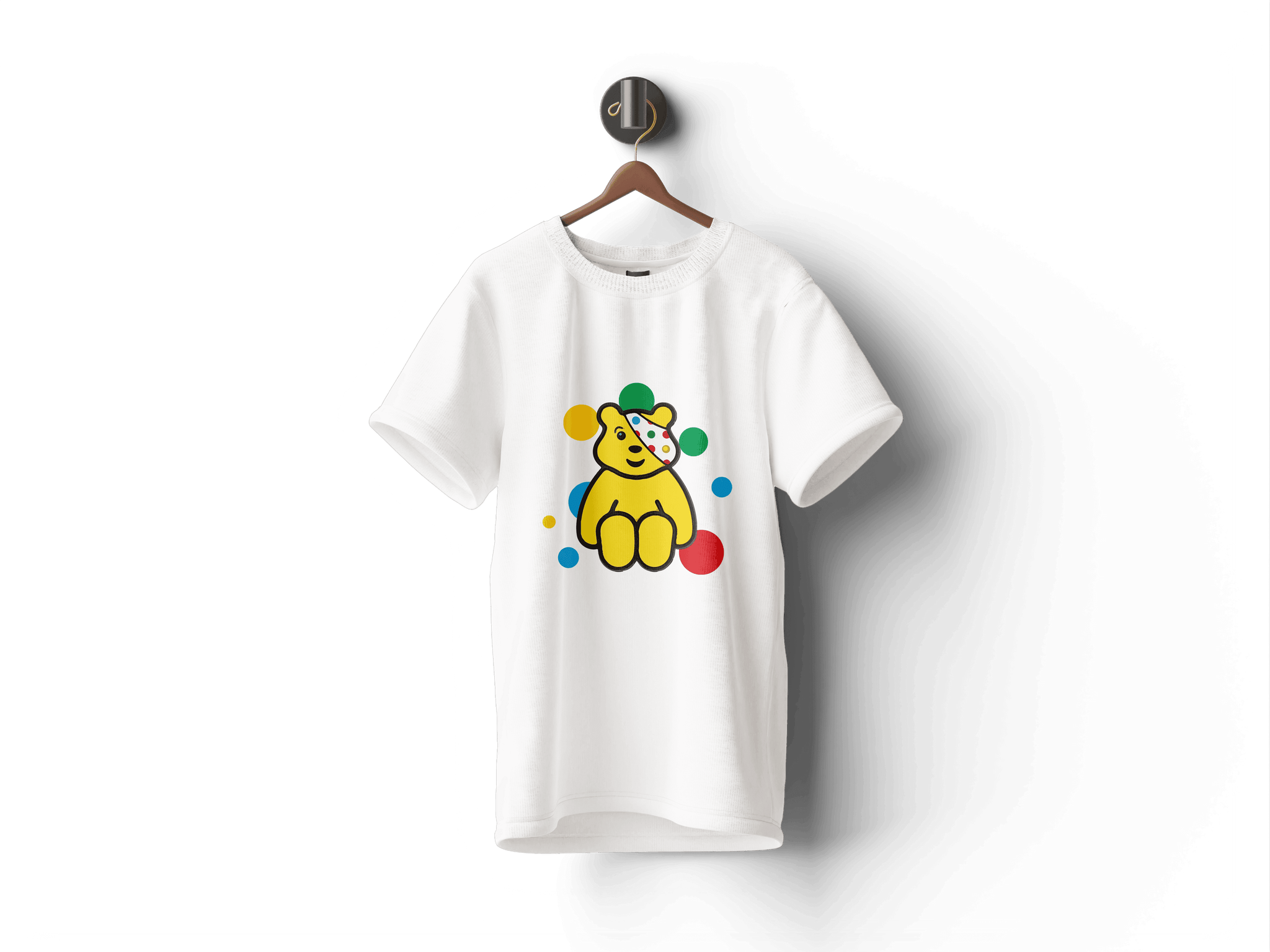 Pudsey Bear T-shirt | Sitting Pudsey with Spotty Background - Pudsey Clothes